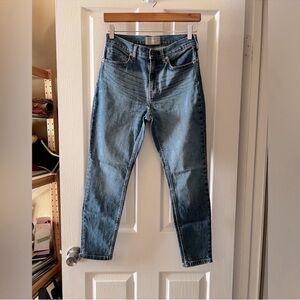 Everlane blue jeans High Rise skinny fit
Size 27 crop